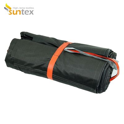 Emergency Car Fire Blanket with 550℃/1000℃ Thermal Resistance for Oxygen Deprivation and Easy Deployment